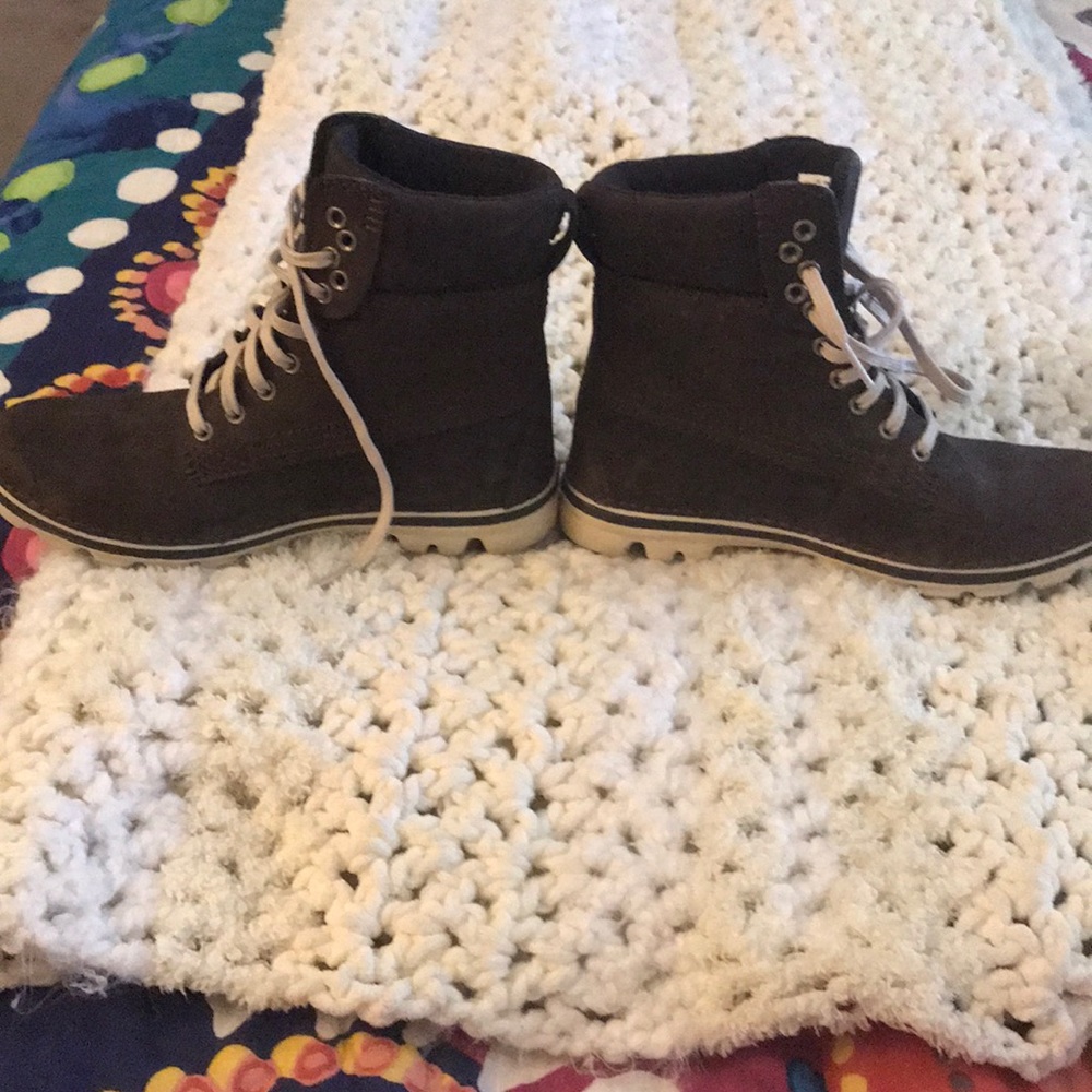 Timberland Booties - Picture 6 of 6
